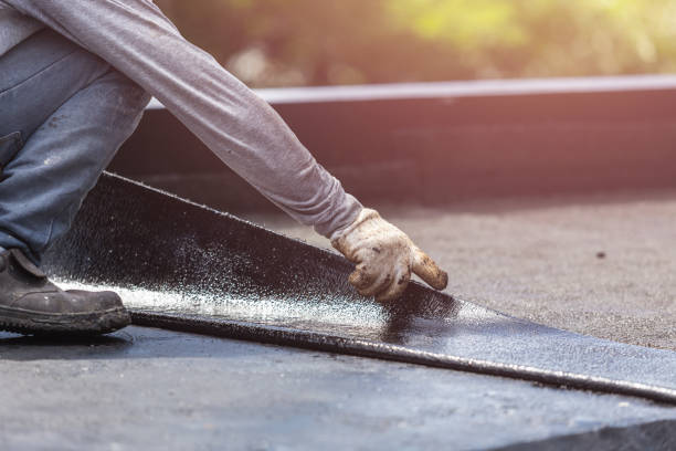 Professional Crawl Space Encapsulation technician working in Pleasantville, OH